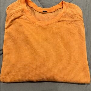 Men's Lululemon T shirt